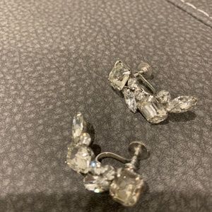 Vintage Kramer Screwback Earrings w/ Clear Rhinestones